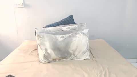 chantel87_ online show from 11-10-25, 09:08