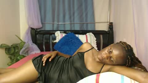 Snapshot of chantelsamz2 chatting on 12-14-24, 09:13 Chantel online show from 12-14-24, 09:13