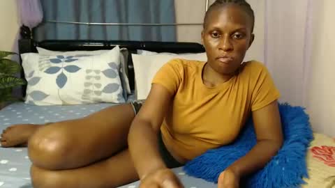 Snapshot of chantelsamz2 chatting on 01-02-25, 09:18 Chantel online show from 01-02-25, 09:18