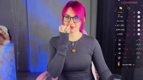 Suzanna Snow online show from 01-10-25, 04:22