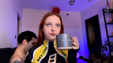 Snapshot of chaptertoo chatting on 02-16-25, 07:05 SofiLiam online show from 02-16-25, 07:05