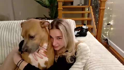 Snapshot of charbearxoxo chatting on 02-12-26, 01:00 char online show from 02-12-26, 01:00