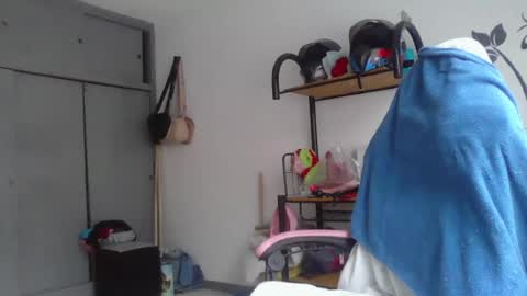 Snapshot of charis_21 chatting on 07-14-26, 06:35 charis 2 online show from 07-14-26, 06:35