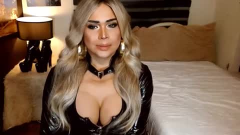 Snapshot of charismatic_apple chatting on 02-03-26, 06:13 charismatic_apple online show from 02-03-26, 06:13