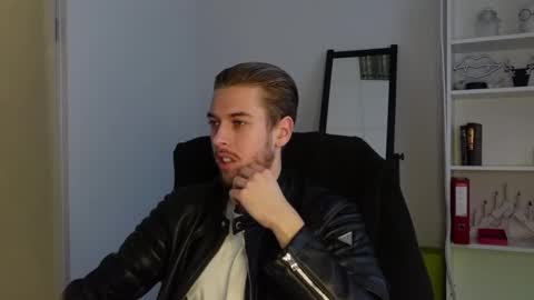 Snapshot of charles_sins chatting on 02-09-25, 01:56 CHARLES SINS online show from 02-09-25, 01:56