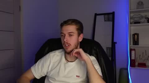 Snapshot of charles_sins chatting on 02-09-25, 05:01 CHARLES SINS online show from 02-09-25, 05:01