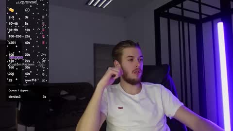 Snapshot of charles_sins chatting on 02-23-25, 01:24 CHARLES SINS online show from 02-23-25, 01:24