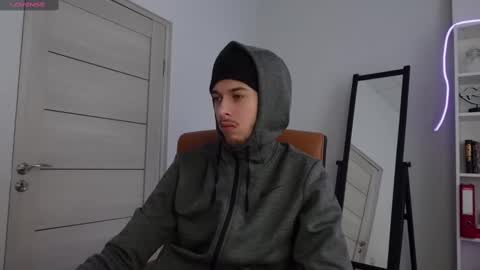 Snapshot of charles_sins chatting on 02-26-25, 09:53 CHARLES SINS online show from 02-26-25, 09:53