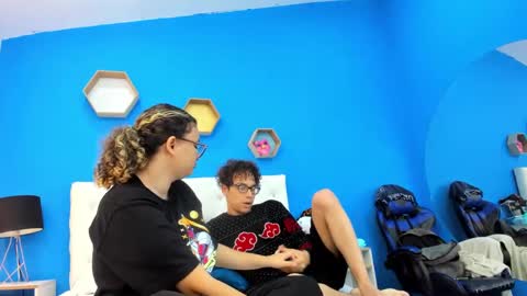 Charles y Elara online show from 01-11-25, 03:23