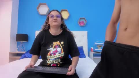 Charles y Elara online show from 01-31-25, 03:09