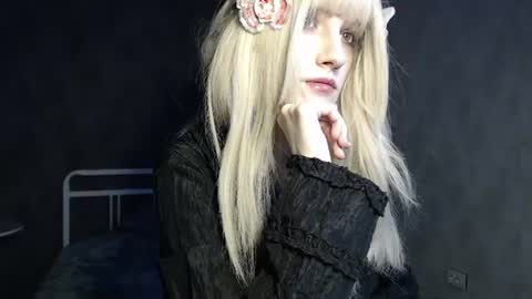 Snapshot of charlie_crystal chatting on 07-02-26, 02:22 Charlie online show from 07-02-26, 02:22