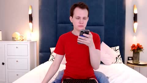 Charley online show from 02-12-26, 09:26