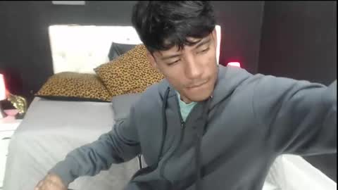 Snapshot of charlie_oconnor chatting on 12-03-24, 02:36 Charlie oconnor online show from 12-03-24, 02:36