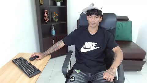 Snapshot of charlie_oconnor chatting on 02-09-25, 03:22 Charlie oconnor online show from 02-09-25, 03:22