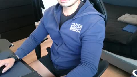 charliekkw online show from 12-14-25, 08:57