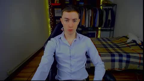 Snapshot of charlieseyer chatting on 02-11-26, 08:52 carlos reyes online show from 02-11-26, 08:52