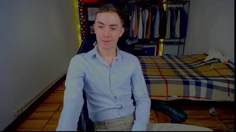 Snapshot of charlieseyer chatting on 02-13-26, 09:05 carlos reyes online show from 02-13-26, 09:05