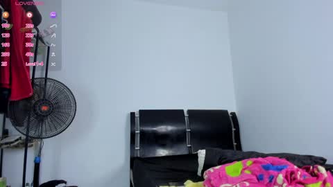 Snapshot of charlietaylorr__ chatting on 05-16-26, 12:18 Charlie online show from 05-16-26, 12:18