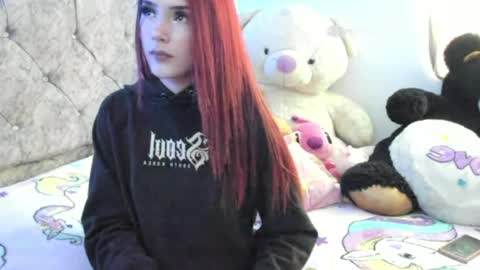 Snapshot of charllotte__hall_ chatting on 05-03-26, 10:49 charllotte__hall_ online show from 05-03-26, 10:49