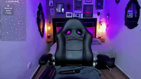 Snapshot of charlotte__benett chatting on 02-21-25, 04:40 Charlotte online show from 02-21-25, 04:40