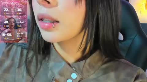 Snapshot of charlotte__benett chatting on 07-01-26, 04:14 Charlotte online show from 07-01-26, 04:14