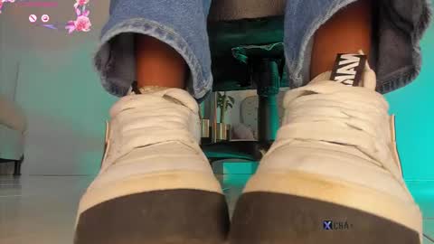 charlotte  grey online show from 11-29-25, 09:40