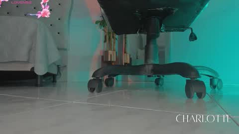 charlotte  grey online show from 02-20-26, 08:09