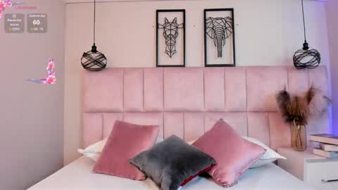 Daniela online show from 12-15-25, 03:22