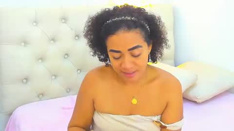 Snapshot of charlotte_dante212 chatting on 07-06-26, 02:03 charlottte y dante online show from 07-06-26, 02:03