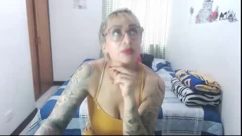 Snapshot of charlotte_gray_1 chatting on 02-26-26, 09:14 Charlotte online show from 02-26-26, 09:14