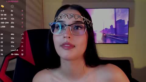 Charlotte  online show from 10-07-25, 11:02