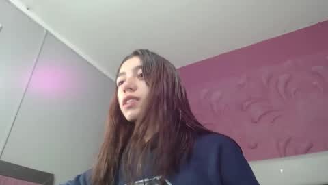 Snapshot of charlotte_jhonson707 chatting on 11-25-25, 11:43 charlotte_jhonson707 online show from 11-25-25, 11:43