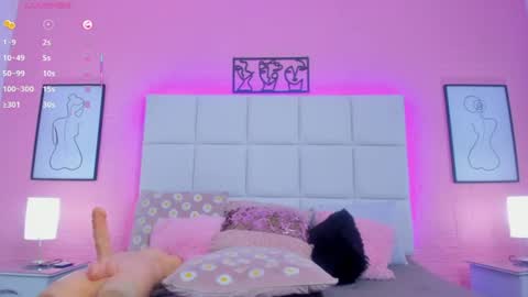 Snapshot of charlotte_kisss chatting on 06-16-26, 05:26 Charlotte online show from 06-16-26, 05:26