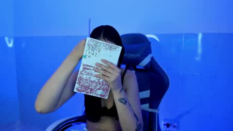 Charlotte online show from 04-01-26, 02:23