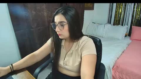 charlotte_richardson online show from 12-04-25, 02:21