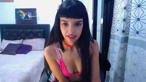 Snapshot of charlotteblue117 chatting on 11-14-25, 07:12 charlotte online show from 11-14-25, 07:12