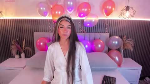 CharlotteBrown online show from 01-16-26, 04:49