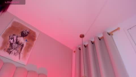 Snapshot of charlottedupontt chatting on 07-04-26, 01:28 Charlotte online show from 07-04-26, 01:28