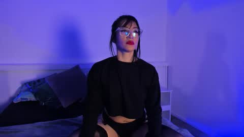 Charlottee01  online show from 02-11-26, 11:26