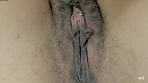 Snapshot of charlottee17 chatting on 03-10-25, 03:41 ANDRE online show from 03-10-25, 03:41