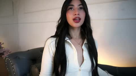 Snapshot of charlotterusso chatting on 06-01-26, 12:29 Lauren Rus online show from 06-01-26, 12:29