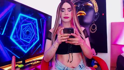 charlotte villorina online show from 10-03-25, 12:07