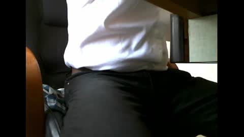 charly052 online show from 02-19-25, 09:17