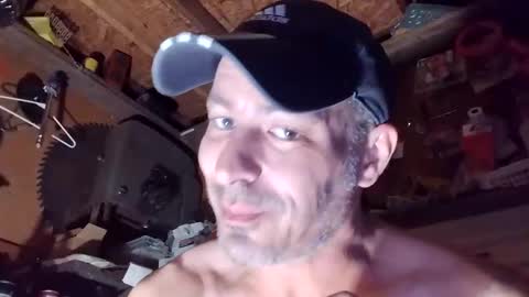 Snapshot of charly77755 chatting on 12-20-24, 05:57 Charly7775 online show from 12-20-24, 05:57