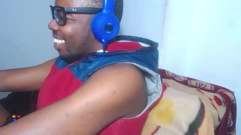 Snapshot of charly_vergonti_ chatting on 10-05-25, 09:51 charly_vergonti_ online show from 10-05-25, 09:51