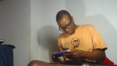 Snapshot of charly_vergonti_ chatting on 12-02-25, 01:33 charly_vergonti_ online show from 12-02-25, 01:33