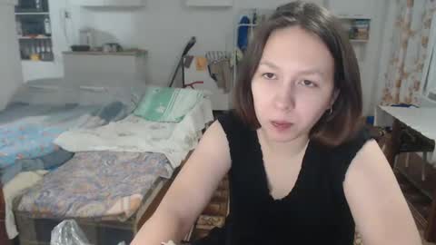 Snapshot of charming_ass chatting on 12-10-24, 02:06 Maria and Maik online show from 12-10-24, 02:06