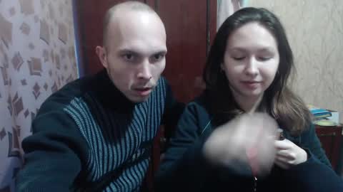 Snapshot of charming_ass chatting on 12-15-24, 11:55 Maria and Maik online show from 12-15-24, 11:55