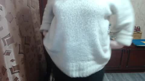 Snapshot of charming_ass chatting on 12-20-24, 01:54 Maria and Maik online show from 12-20-24, 01:54