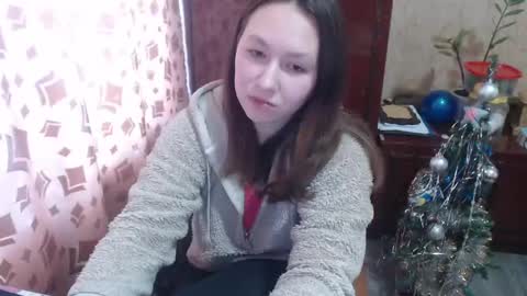 Snapshot of charming_ass chatting on 01-16-25, 08:22 Maria and Maik online show from 01-16-25, 08:22